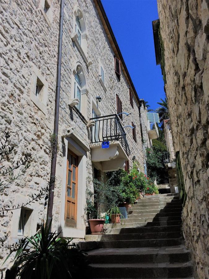 Apartman Pod Forticu Hvar Town Exterior photo